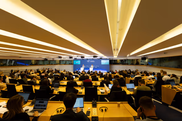 Valokuva 13: Pre-session briefing