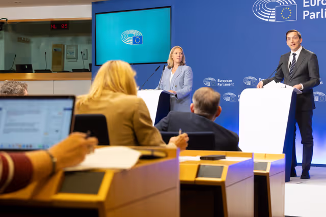 Valokuva 17: Pre-session briefing