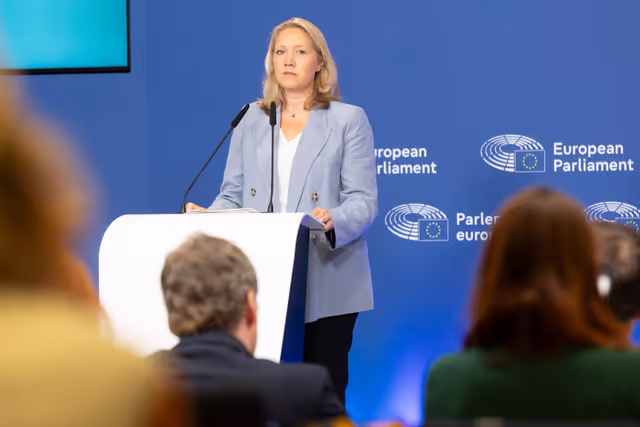 Valokuva 10: Pre-session briefing