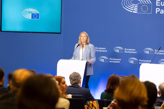 Valokuva 5: Pre-session briefing