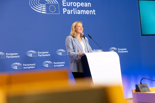 Valokuva 3: Pre-session briefing