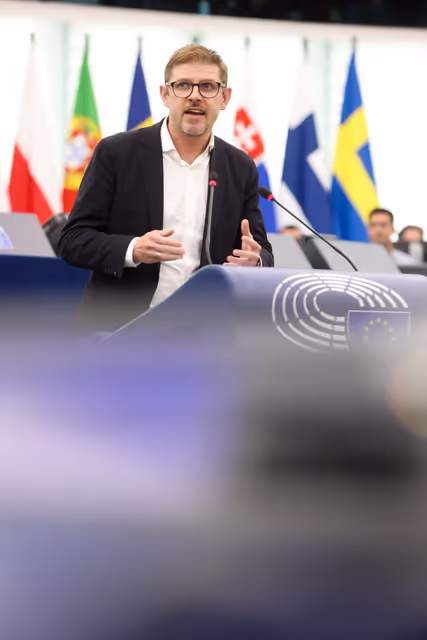 Foto 9: EP Plenary session - Commission statement - Need to prevent security threats like the Solingen attack through addressing illegal migration and effective return