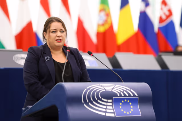 Foto 8: EP Plenary session - Commission statement - Need to prevent security threats like the Solingen attack through addressing illegal migration and effective return