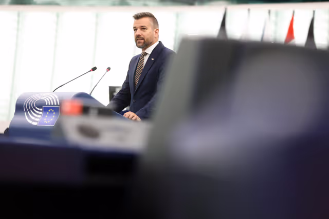 Foto 47: EP Plenary session - Commission statement - Need to prevent security threats like the Solingen attack through addressing illegal migration and effective return