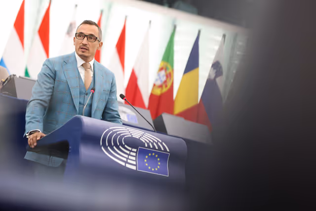 Foto 38: EP Plenary session - Commission statement - Need to prevent security threats like the Solingen attack through addressing illegal migration and effective return