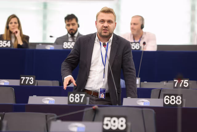 Foto 32: EP Plenary session - Commission statement - Need to prevent security threats like the Solingen attack through addressing illegal migration and effective return