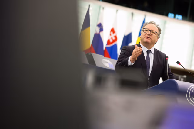 Foto 26: EP Plenary session - Commission statement - Need to prevent security threats like the Solingen attack through addressing illegal migration and effective return