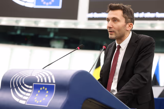 Foto 15: EP Plenary session - Commission statement - Need to prevent security threats like the Solingen attack through addressing illegal migration and effective return