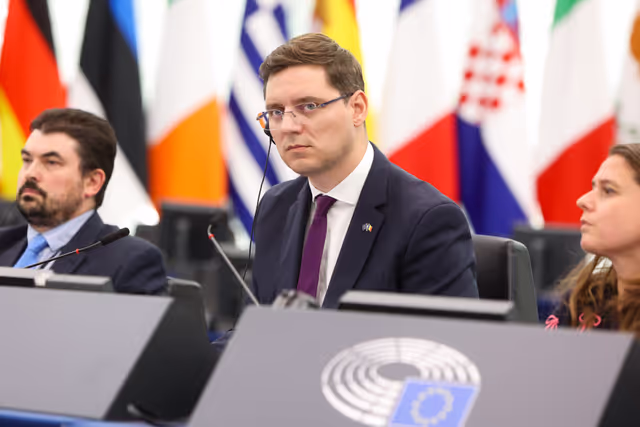 Foto 11: EP Plenary session - Commission statement - Need to prevent security threats like the Solingen attack through addressing illegal migration and effective return