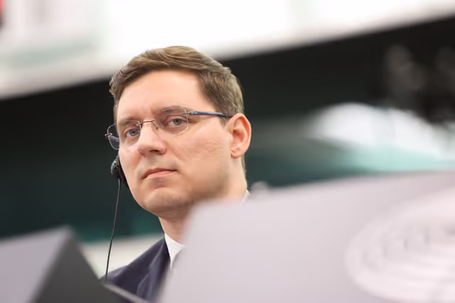 Foto 9: EP Plenary session - Commission statement - Need to prevent security threats like the Solingen attack through addressing illegal migration and effective return