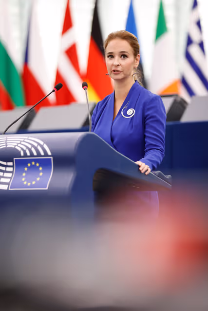 Fotó 9: EP Plenary session - Commission statement - Persistent problems of anti-Semitism in Europe and of other forms of hate speech and hate crimes