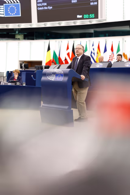 Fotó 8: EP Plenary session - Commission statement - Persistent problems of anti-Semitism in Europe and of other forms of hate speech and hate crimes
