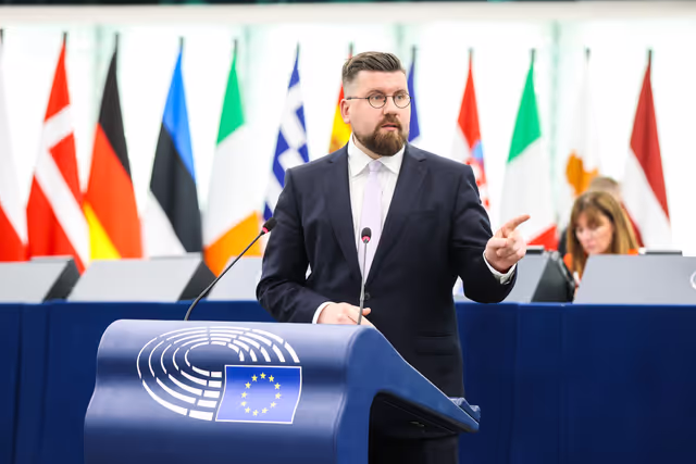 Fotó 31: EP Plenary session - Commission statement - Continued financial and military support to Ukraine by EU Member States