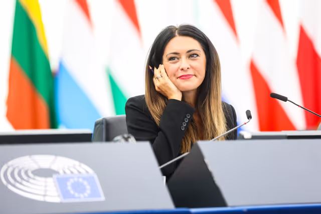 Fotó 4: EP Plenary session - Commission statement - Continued financial and military support to Ukraine by EU Member States