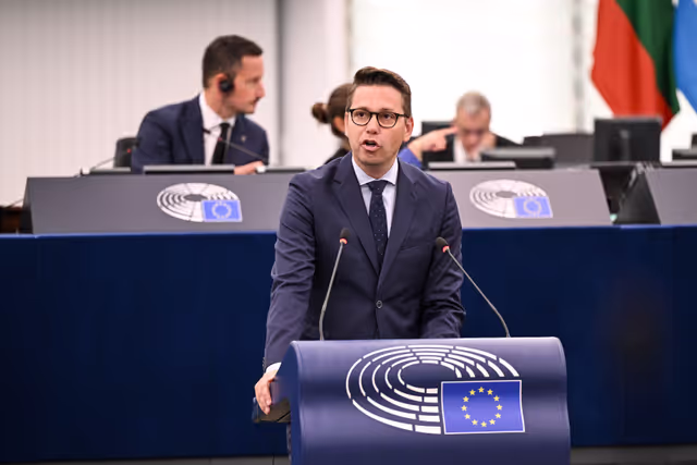 EP Plenary session - Commission statement - Global measures towards social media platforms - Strengthening the role of DSA and protecting the democracy and freedom in the online sphere