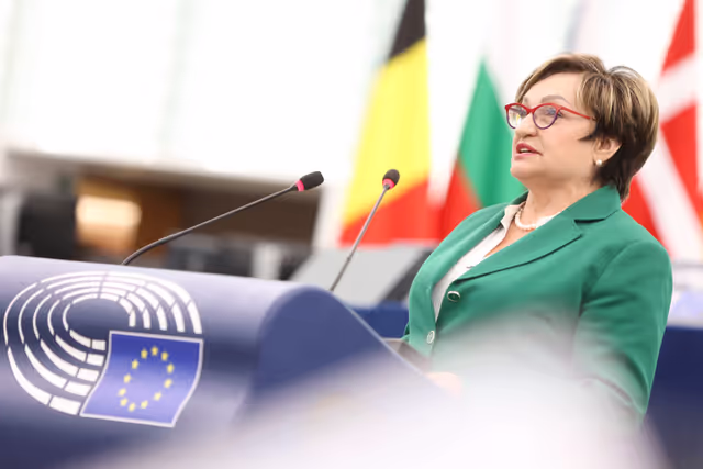Fotografie 42: EP Plenary session - Commission statement - State of the Energy union