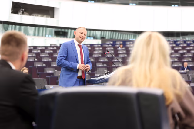 Fotografie 40: EP Plenary session - Commission statement - State of the Energy union
