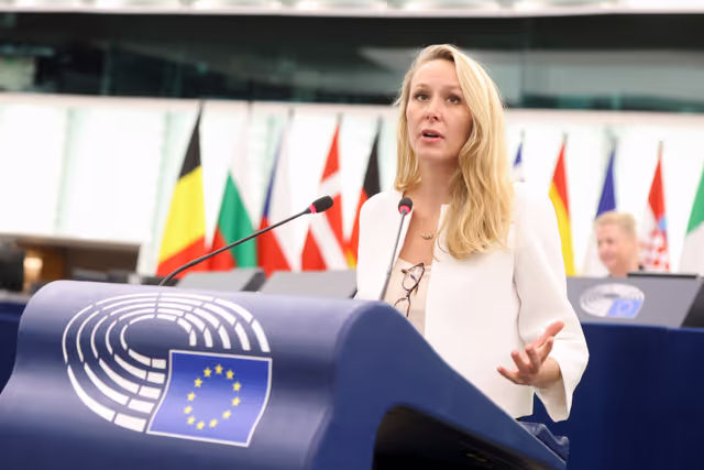 Fotografie 31: EP Plenary session - Commission statement - State of the Energy union