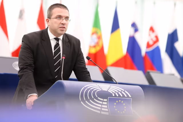 Fotografie 6: EP Plenary session - Commission statement - State of the Energy union