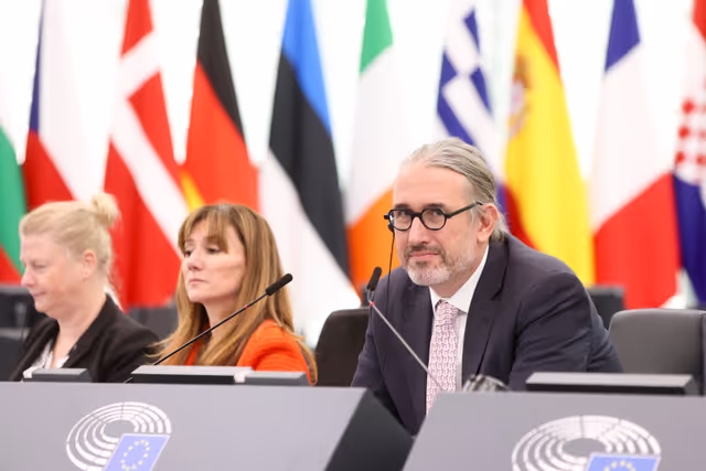 Fotografie 5: EP Plenary session - Commission statement - State of the Energy union