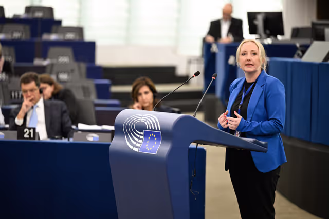 Fotagrafa 12: EP Plenary session - Commission statement - War in the Gaza Strip and the situation in the Middle-East