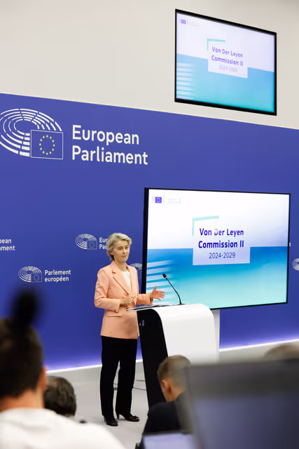 Fotografija 21: Press conference on the suggested structure and portfolios of the college of Commissioners