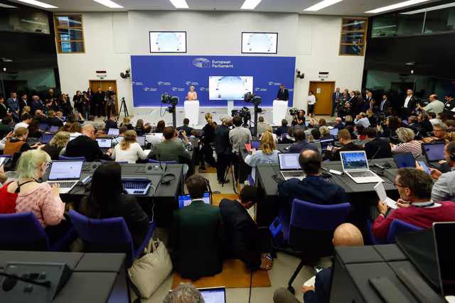 Fotografija 19: Press conference on the suggested structure and portfolios of the college of Commissioners