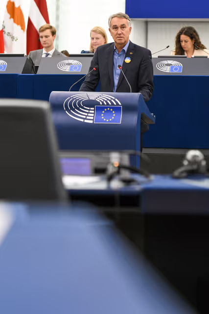 Снимка 37: EP Plenary session - Debates on cases of breaches of human rights, democracy and the rule of law