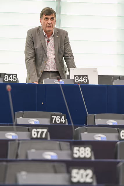 Снимка 12: EP Plenary session - Debates on cases of breaches of human rights, democracy and the rule of law