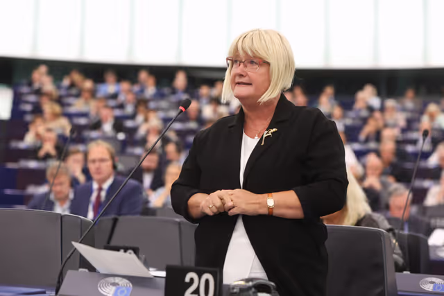 Foto 27: EP Plenary session - Voting Session