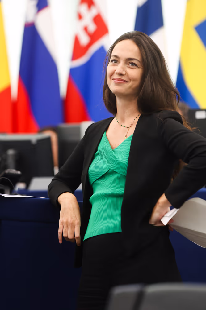 EP Plenary session - Commission statement - Possible extradition of Paul Watson: the danger of criminalisation of environmental defenders and whistle-blowers, and the need for their protection in the EU