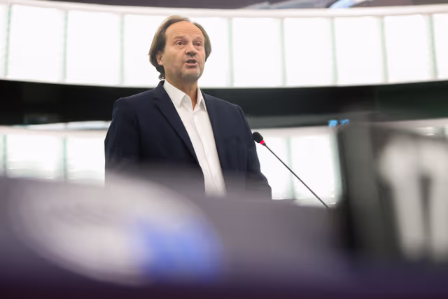 Fotografija 3: EP Plenary session - Commission statement - Possible extradition of Paul Watson: the danger of criminalisation of environmental defenders and whistle-blowers, and the need for their protection in the EU
