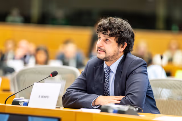 Foto 9: INTA - Proposal for a Regulation of the European Parliament and of the Council establishing the Ukraine Loan Cooperation Mechanism and providing exceptional macro-financial assistance to Ukraine