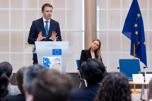 Fotografia 18: EPRS Policy roundtable - EU finances: Is Next Generation EU delivering?