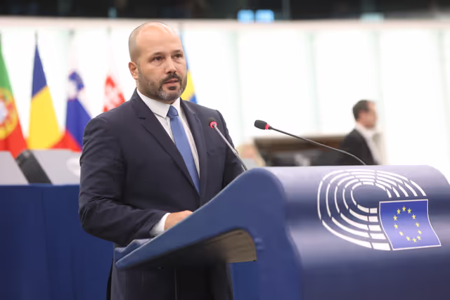 Φωτογραφία 28: EP Plenary session - Commission statement - The extreme wildfires in Southern Europe, in particular Portugal and Greece and the need for further EU climate action on adaptation and mitigation
