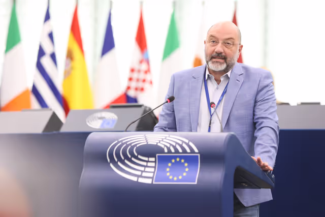 Φωτογραφία 19: EP Plenary session - Commission statement - The extreme wildfires in Southern Europe, in particular Portugal and Greece and the need for further EU climate action on adaptation and mitigation