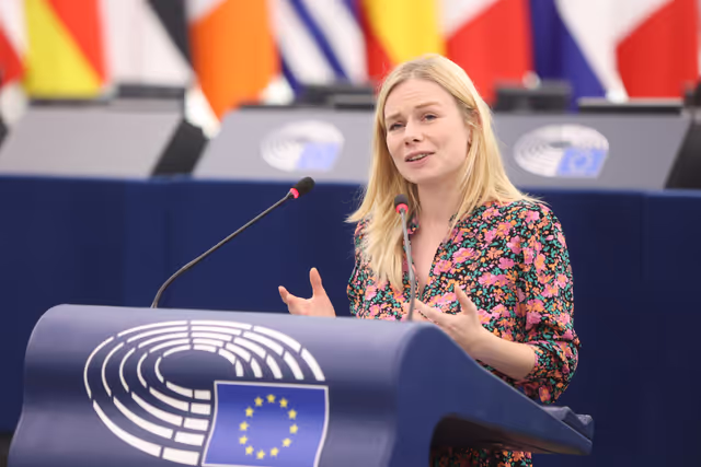 Fotografija 10: EP Plenary session - Commission statement - The extreme wildfires in Southern Europe, in particular Portugal and Greece and the need for further EU climate action on adaptation and mitigation