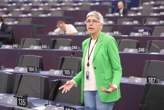 Fotografija 3: EP Plenary session - Commission statement - The extreme wildfires in Southern Europe, in particular Portugal and Greece and the need for further EU climate action on adaptation and mitigation