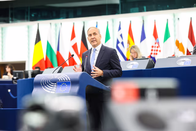 Fotó 25: EP Plenary session - Council and Commission statements - Presentation of the programme of activities of the Hungarian Presidency