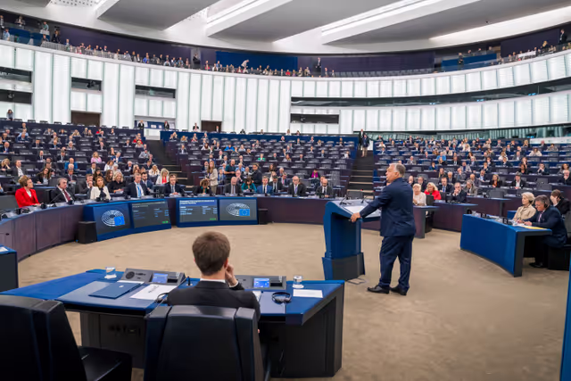Fotó 14: EP Plenary session - Council and Commission statements - Presentation of the programme of activities of the Hungarian Presidency