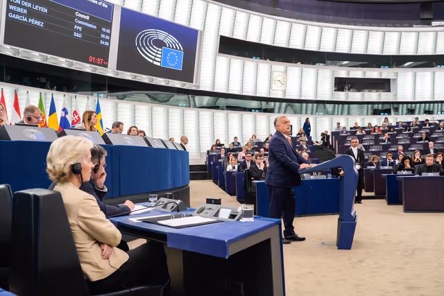 Fotó 9: EP Plenary session - Council and Commission statements - Presentation of the programme of activities of the Hungarian Presidency
