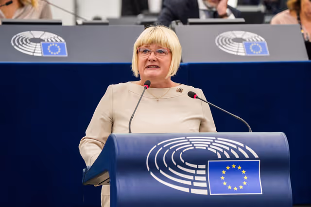 Fotó 40: EP Plenary session - Council and Commission statements - Presentation of the programme of activities of the Hungarian Presidency