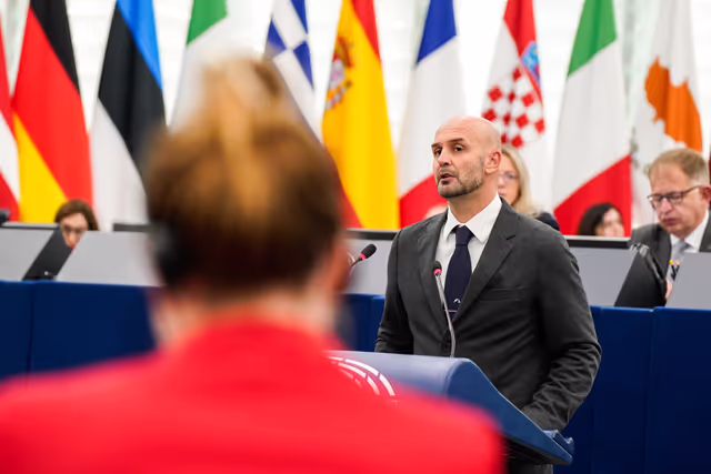 Fotó 38: EP Plenary session - Council and Commission statements - Presentation of the programme of activities of the Hungarian Presidency