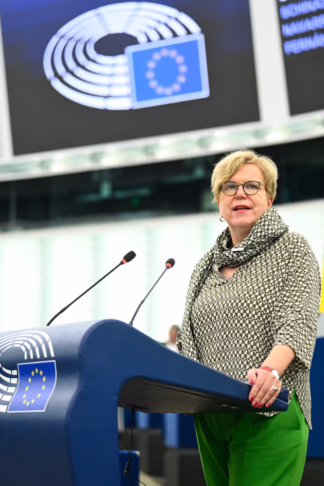 EP Plenary session - Taxing the super-rich to end poverty and reduce inequalities: EU support to the G20 Presidency’s proposal
