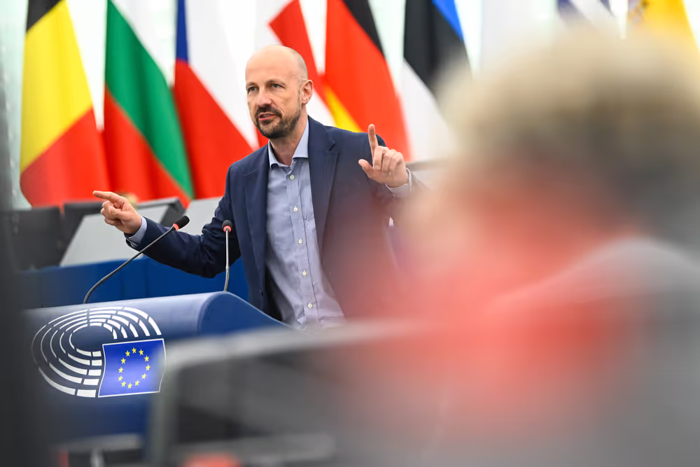 EP Plenary session - Taxing the super-rich to end poverty and reduce inequalities: EU support to the G20 Presidency’s proposal