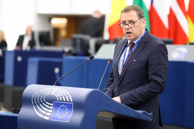 Fotogrāfija 16: EP Plenary session -  Ensuring sustainable, decent and affordable housing in Europe - encouraging investment, private property and public housing programmes