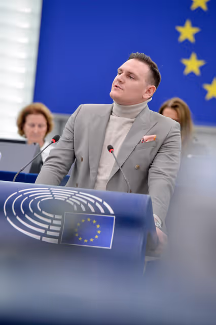 Photo 11: EP Plenary session - Debates on cases of breaches of human rights, democracy and the rule of law