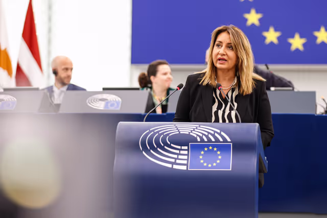 Снимка 11: EP Plenary session - World Mental Health Day - need for a comprehensive EU strategy on mental health