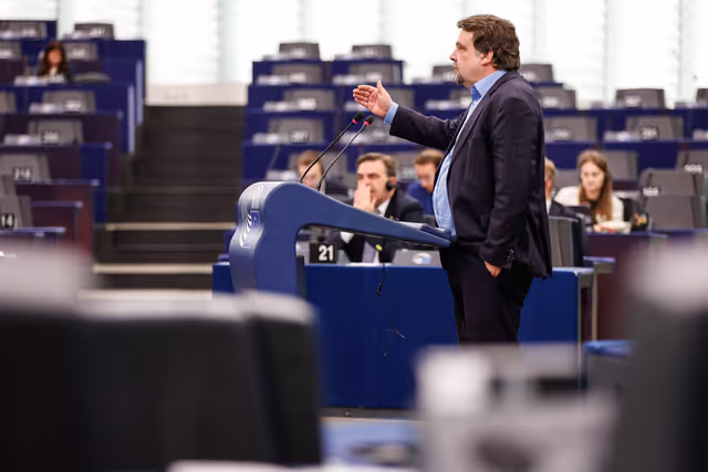 Снимка 2: EP Plenary session - World Mental Health Day - need for a comprehensive EU strategy on mental health