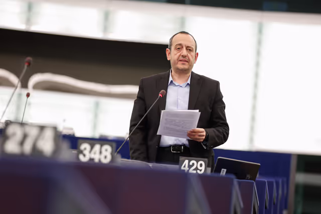 Photo 2: EP Plenary session - A stronger Europe for safer products to better protect consumers and tackle unfair competition: Boosting EU oversight in e-commerce and imports